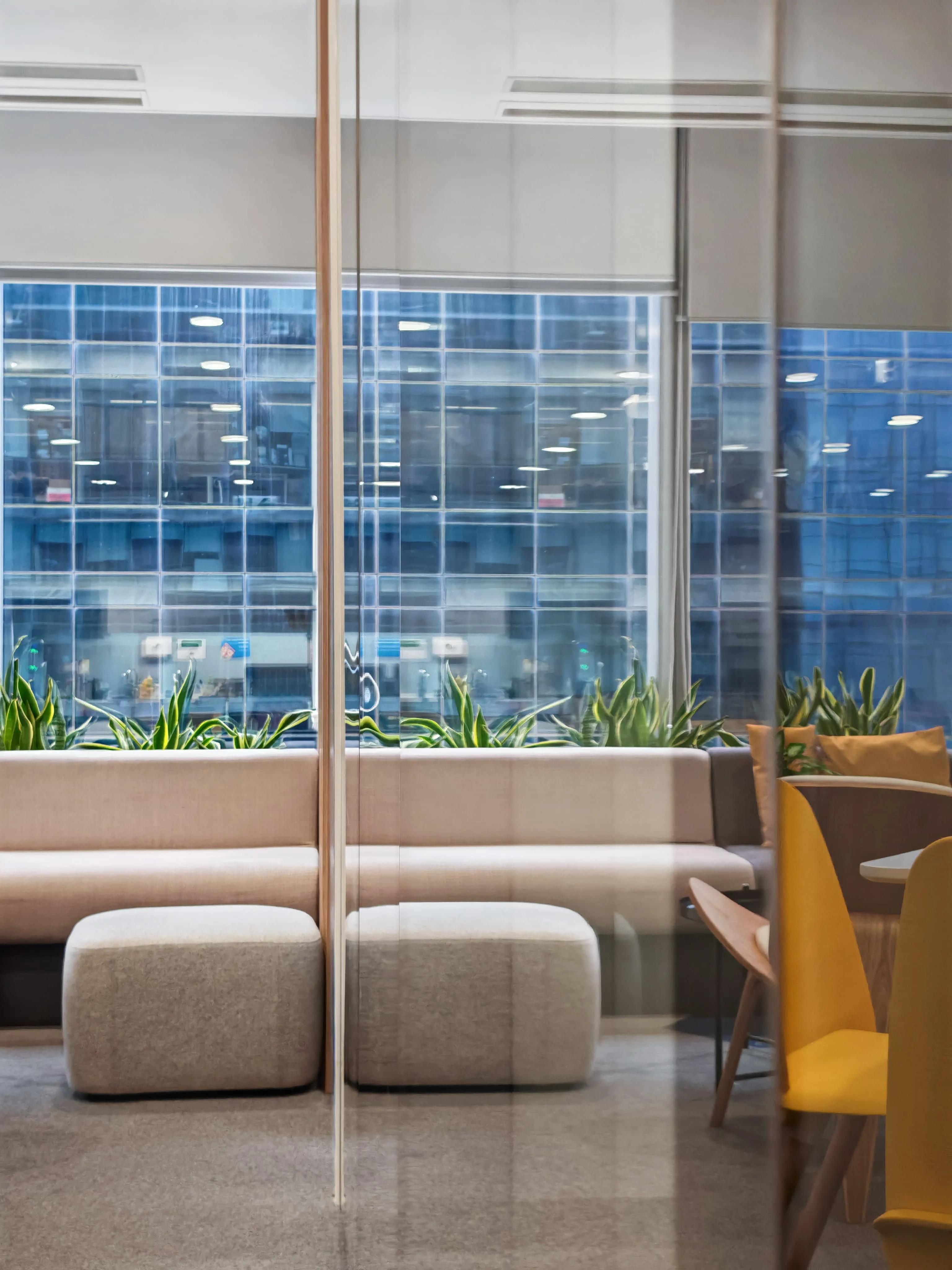 Office detail vertical